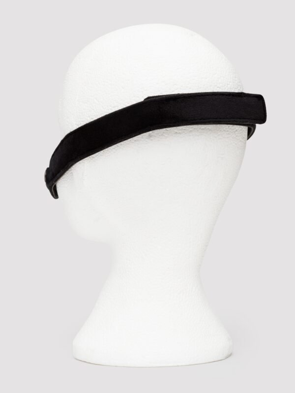 SEI MIO Strictly Come Quietly Soft Strap Silicone Ball Gag