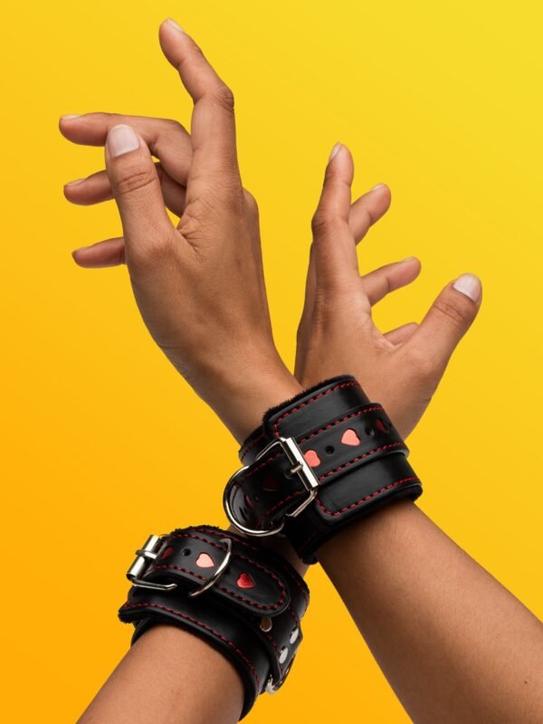 Bondage Boutique Heart Collar to Wrist Restraints