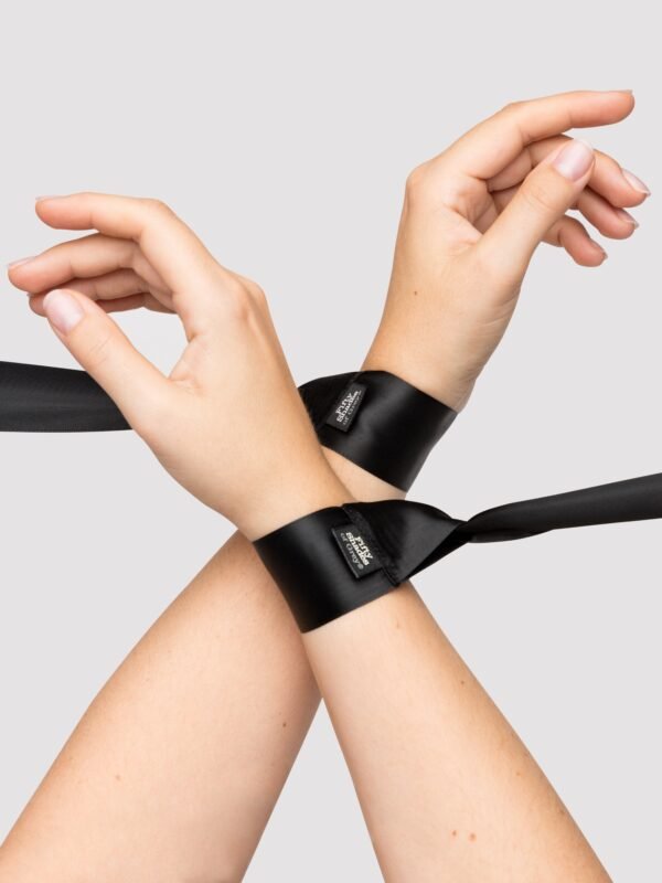 a47546g85113_6 Fifty Shades of Grey X We-Vibe Moving As One Couple's Kit