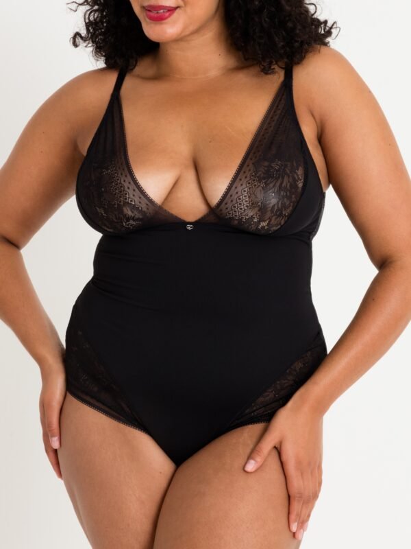 Lovehoney Plus Size Hourglass Black Smoothing Sleeveless Crotchless Teddy