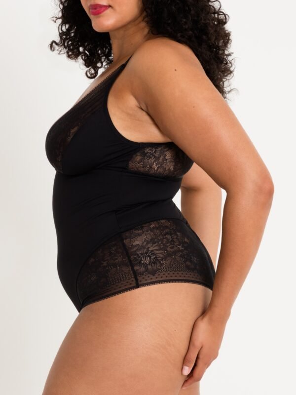 Lovehoney Plus Size Hourglass Black Smoothing Sleeveless Crotchless Teddy