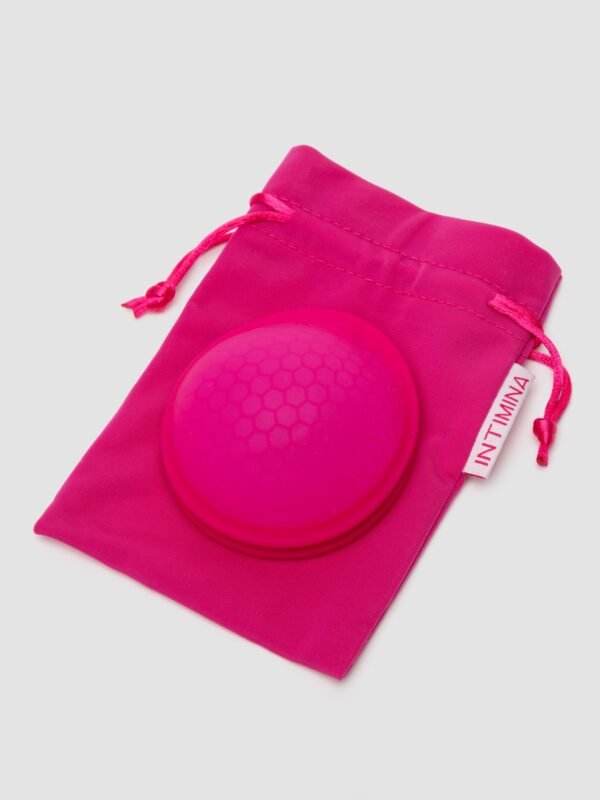 85289_6 Intimina Ziggy 2 Flat-Fit Menstrual Cup B