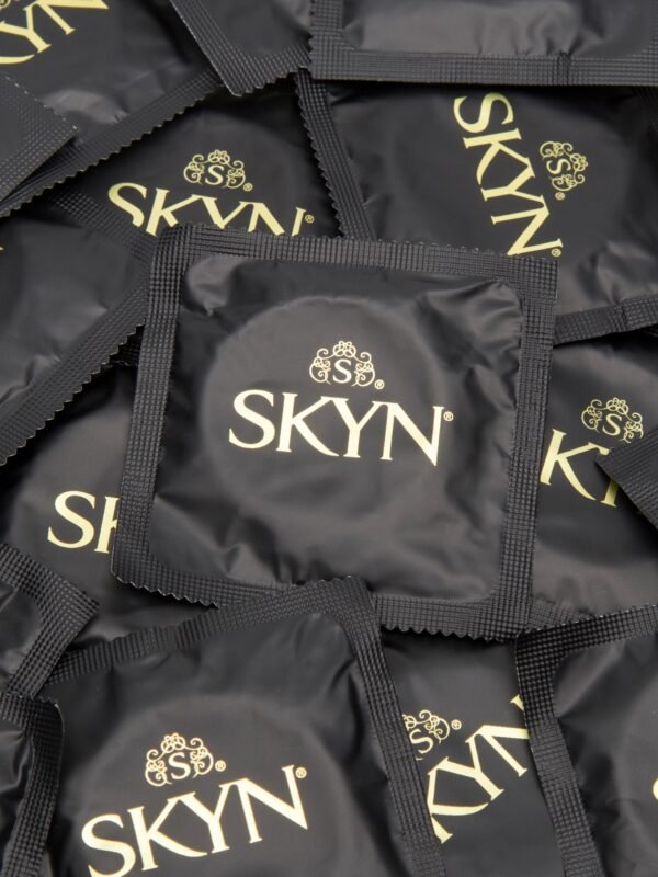 79312_2 SKYN Non Latex Lubricated Condoms (40 Count)