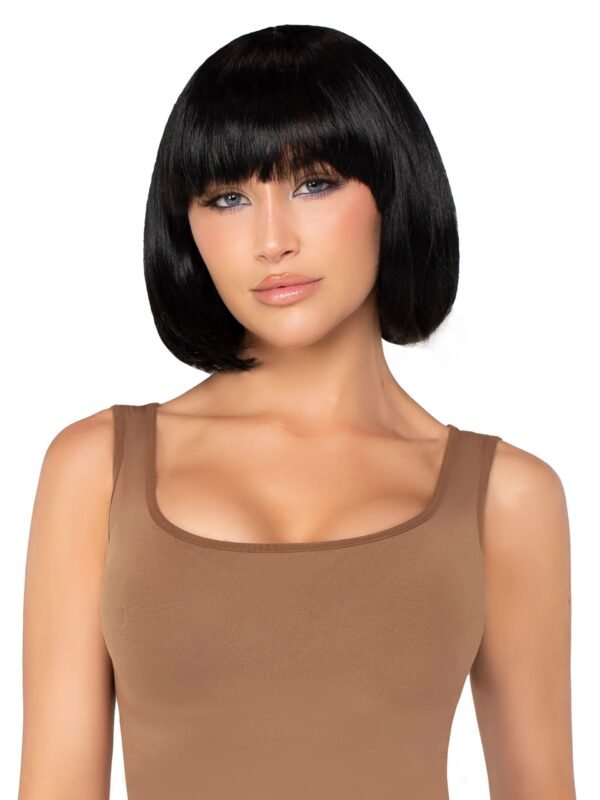 Leg Avenue Brunette Short Natural Wig With Fringe