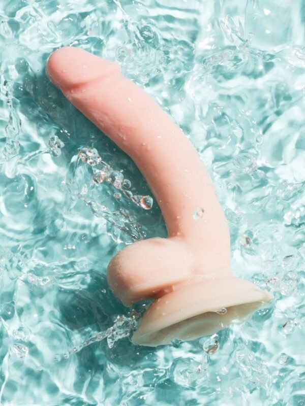 Lifelike Lover Classic Realistic Dildo 6 Inch