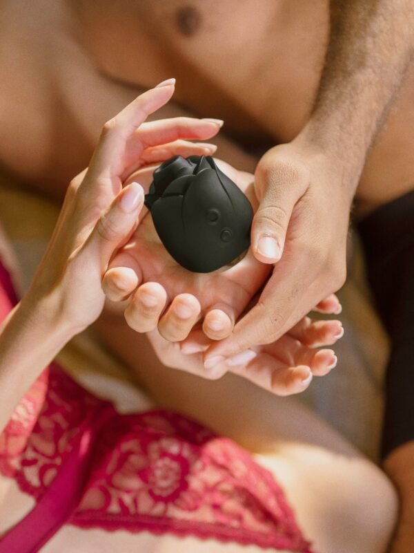 Fifty Shades of Grey Black Rose Silicone Clitoral Suction Stimulator