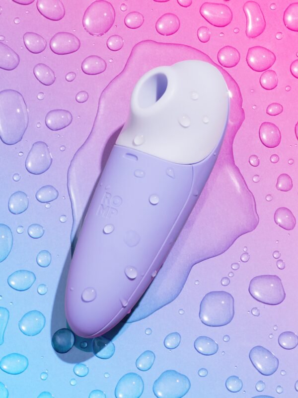 a48565g87167_3 ROMP X Lovehoney Switch X Clitoral Suction Stimulator