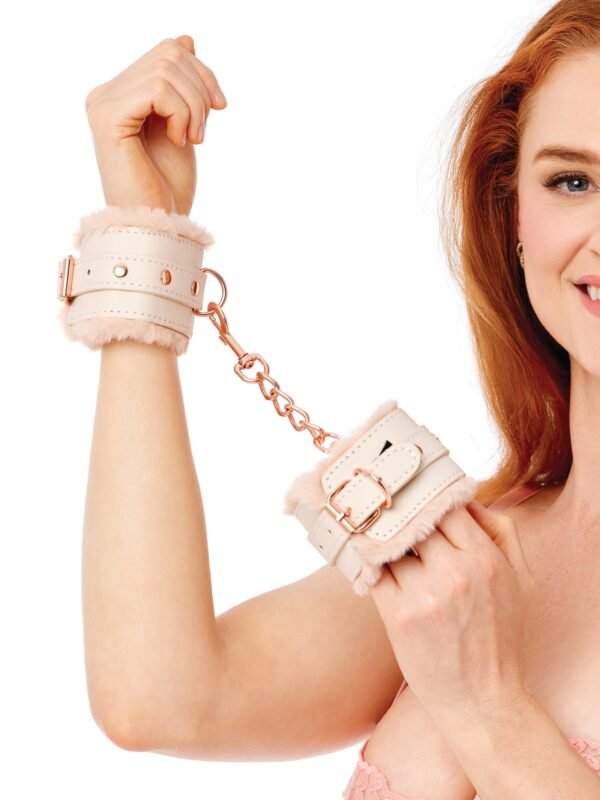 a49796g87845_1 Sportsheets Peaches 'n CreaMe Fur Handcuff Set